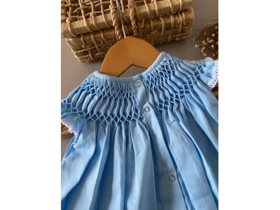 Vestido Casa de Abelha poa azul bebê