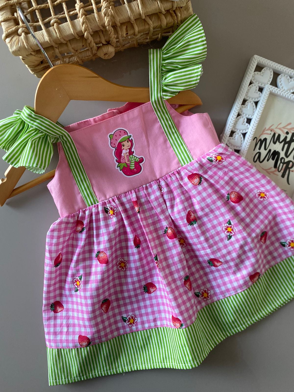 VESTIDO moranguinho 1 ao 4 anos 